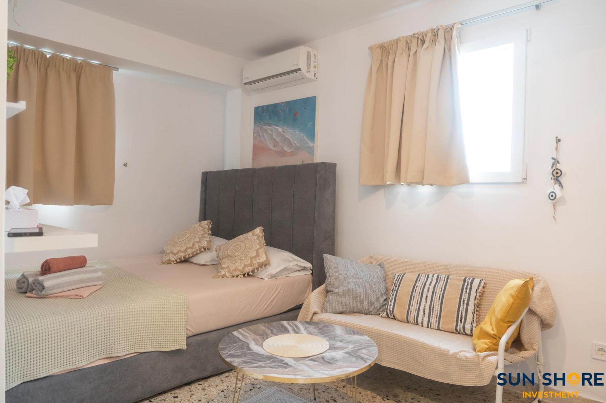 Explore Greece From Cozy City Centre Apartment Chalkida Bagian luar foto